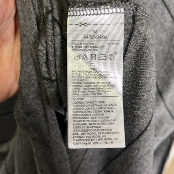 BANANA REPUBLIC DOLMAN SLEEVED STRIPED TOP - Picture 4 of 5